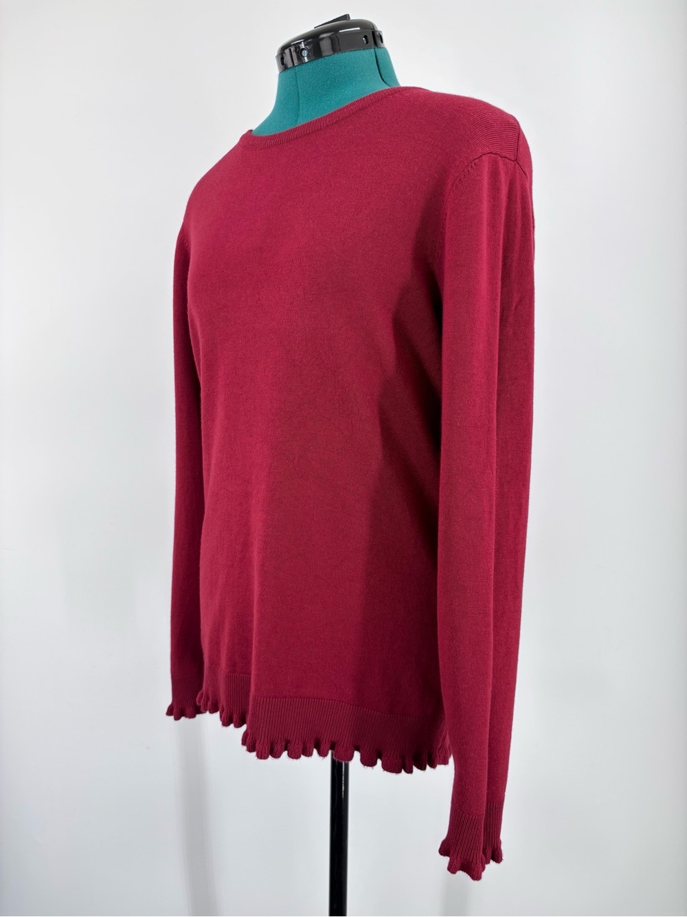 Soya Concept Raspberry Ruffled Hem Crew Neck Lightweight Sweater, Large - Picture 3 of 16